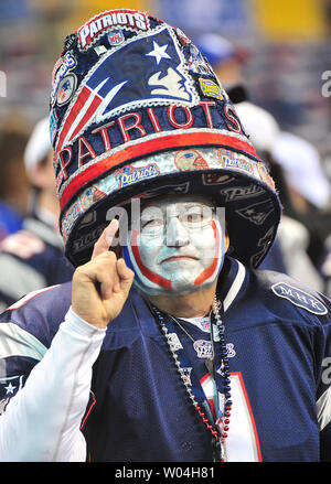 New York Giants fan Kevin Bock shows off his blue cheese hat before an NFL  divisional playoff football between the Green Bay Packers and the New York  Giants Sunday, Jan. 15, 2012