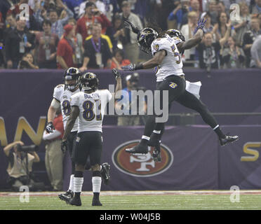 San Francisco 49ers cornerback Deommodore Lenoir (38) and San Francisco  49ers defensive end Charles Omenihu (92) celebrate after stopping Minnesota  Vi Stock Photo - Alamy