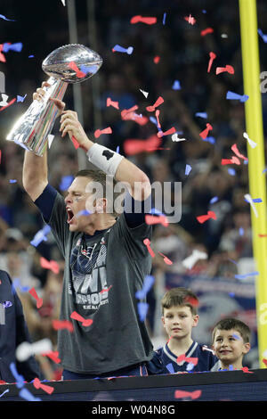 Lombardi trophy hi-res stock photography and images - Page 3 - Alamy