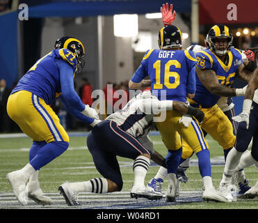 New Englands Patriots linebacker Don'a Hightower (C) sacks Los Angeles Rams  quarterback Jared Goff (16) during the last minute of play in the second  quarter of Super Bowl LIII at Mercedes-Benz Stadium