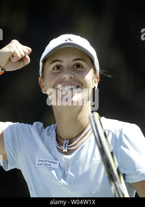 Anabel Medina Garrigues of Spain celebrates her victory over Na Li of China in the third round of the Family Circle Cup tennis tournament in Charleston, South Carolina on April 12, 2007. Garrigues won in straight sets 6-4, 7-5. (UPI Photo/Nell Redmond) Stock Photo