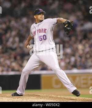 New York Mets pitcher Duaner Sanchez throws against the San Diego