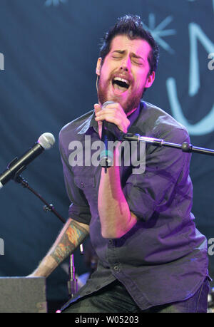 Andrew McMahon of Jack's Mannequin performs in concert at