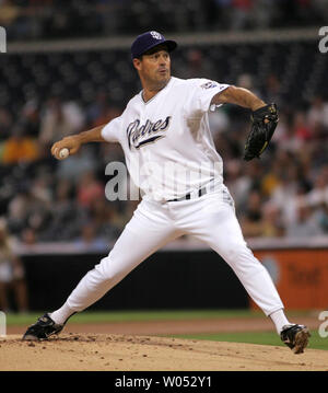 Greg maddux hi-res stock photography and images - Alamy