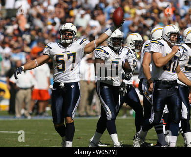San Diego Chargers center Olin Kreutz (57) celebrates after recovering his teams own kick in the third quarter against the Chicago Bears at Qualcomm Stadium in San Diego on September 9, 2007. (UPI Photo/Robert Benson) Stock Photo