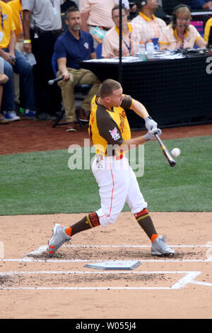 Reds' Todd Frazier wins All-Star Derby in home park, Pro Sports