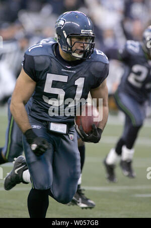 Seahawks Player Q&A: Catching Up With Legend Lofa Tatupu