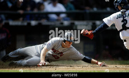 Minnesota Twins' Justin Morneau is shown during to a baseball game against  the Kansas City Royals Thursday, Sept. 13, 2012 in Minneapolis. (AP  Photo/Jim Mone Stock Photo - Alamy