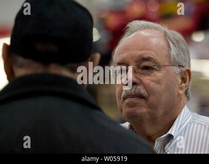 Costco co-founder Jim Sinegal (R) listens to Robert Evans while greeting customers at the grand opening of store in Gig Harbor, WA., on November 2, 2007.  (UPI Photo/Jim Bryant) Stock Photo