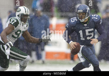 Oct 25, 2009 - Oakland, California, U.S. - Oakland Raiders vs New York Jets  at Oakland-Alameda County Coliseum Sunday, October 25, 2009. New York Jets  linebacker Calvin Pace #97 strips ball from