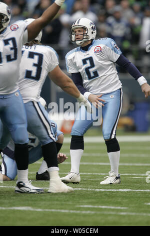 Tennessee Titans kicker Rob Bironas (2) runs off the field after kicking a  60-yard field goal in the final seconds of the fourth quarter to beat the  Indianapolis Colts, 20-17, in an