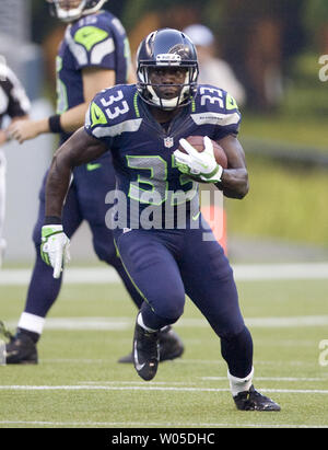 Photo: Seattle Seahawks' running back Leon Washington celebrates (33) their  41-36 win over the Super Bowl Defending Champions in Seattle. -  SEA2011010814 