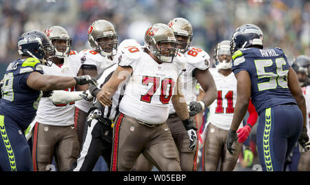 Tampa Bay Buccaneers offensive tackle Donald Penn #70 relaxes