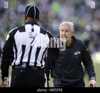 Pete Carroll gets called for penalty & ref calls the Seahawks the