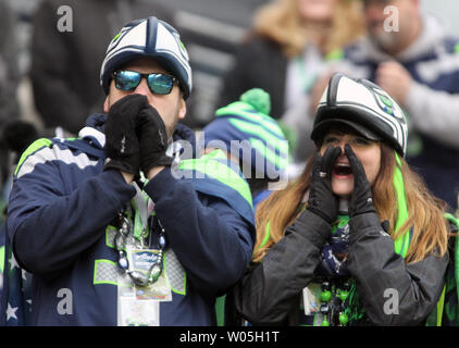 Seahawk fans hi-res stock photography and images - Alamy