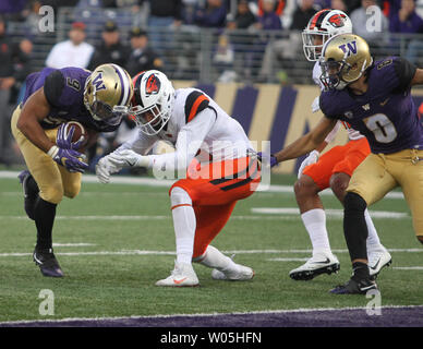 October 22, 2016: Oregon State kicker Adley Rutschman (87