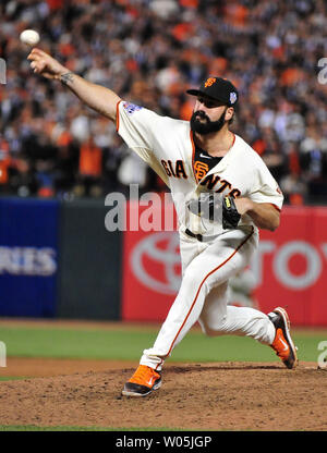 San Francisco Giants' pitcher Brian Wilson (38) pitches against
