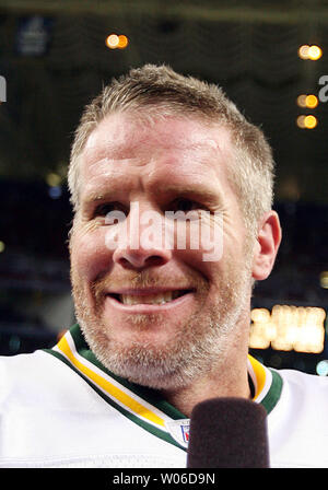 Green Bay Packers quarterback Brett Favre is all smiles during an interview after a 33-14 win over the St. Louis Rams at the Edward Jones Dome in St. Louis on December 16, 2007. Favre threw for 201 yards and two touchdowns, eclipsing Dan Marino to become the NFL career leader in yards passing. (UPI Photo/Bill Greenblatt) Stock Photo