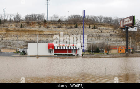 A Steak n' Shake and Taco Bell restaurants sit abandonded after flood waters from the Meramec River made it impossible to get to in Valley Park, Missouri on March 22, 2008. Sixteen people have been killed with homes and businesses flooded after heavy rains inundated the area earlier in the week. (UPI Photo/Bill Greenblatt)