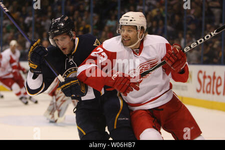 Detroit red wings goalie jimmy hi-res stock photography and images - Alamy