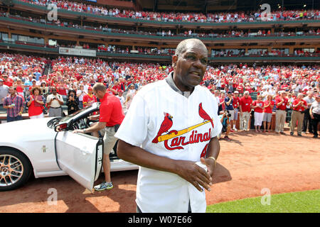 October 15, 1964: Bob Gibson pitches Cardinals to World Series crown in  Game 7 – Society for American Baseball Research