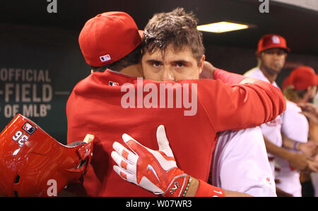 St. Louis Cardinals Aledmys Diaz reacts after hitting a walk off single ...