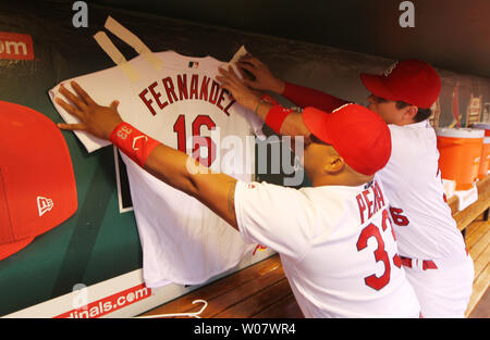 Cincinnati baseball jersey hi-res stock photography and images - Alamy