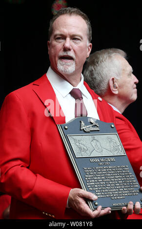 Mark McGwire Cardinals Hall of Fame Induction Speech (2017) 