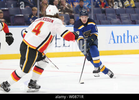 St. Louis Blues' Robert Thomas (18) Handles The Puck As San Jose Sharks ...