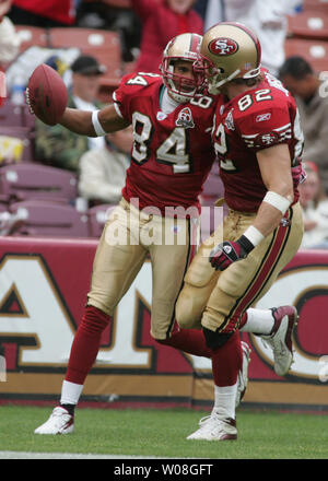 San Francisco 49ers Derek Smith celebrates the New York Giants losing  yardage at Monster Park in San Francisco on November 6, 2005. (UPI  Photo/Terry Schmitt Stock Photo - Alamy