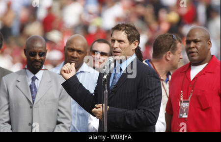 May 25, 2019 - Napa, California, U.S - NFL wide receiver JERRY RICE  compares his Hall of Fame ring to TRISHA YEARWOOD's wedding ring during the  BottleRock Music Festival in Napa, California (