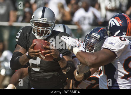 Lot Detail - JAMARCUS RUSSELL 9/14 & 10/25/2009 OAKLAND RAIDERS