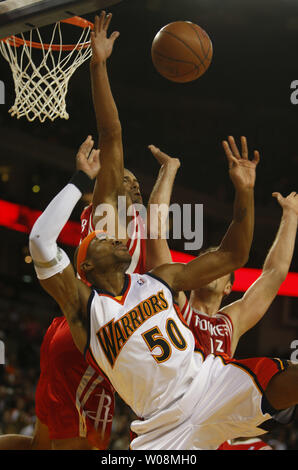 Houston Rockets Shane Battier (31), Yao Ming (11), and Rafer Alston (12 ...