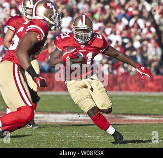 Frank gore hi-res stock photography and images - Alamy