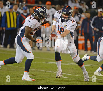 Denver Broncos running back Latavius Murray (28)plays against the Los  Angeles Chargers of an NFL football game Sunday, January 8, 2023, in Denver.  (AP Photo/Bart Young Stock Photo - Alamy