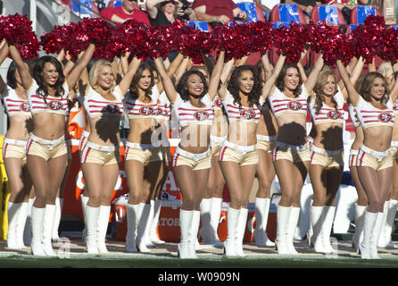 San Francisco 49ers Gold Rush entertain before the 49ers take on the St.  Louis Rams at Candlestick Park in San Francisco on November 11, 2012.  UPI/Terry Schmitt Stock Photo - Alamy