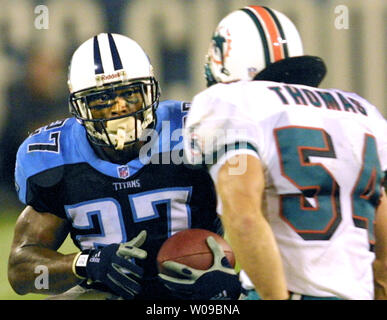 San Francisco, California, USA. 3rd Oct, 1999. San Francisco 49ers vs.  Tennessee Titans at Candlestick Park Sunday, October 3, 1999. 49ers beat  Titans 24-22. San Francisco 49ers defensive tackle Bryant Young (97)