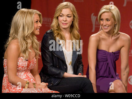 (L-R) Julianne Hough, Leann Rimes, and Kellie Pickler attend the 44th Annual ACM Nominations Press Conference at the Country Music Hall of Fame in Nashville,Tennessee on February 11, 2009. (UPI Photo/Frederick Breedon IV) Stock Photo