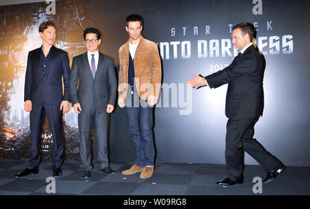 (L-R)Actor Benedict Cumberbatch, Director J. J. Abrams, actor Chris Pine and Producer Bryan Burk attend a press conference for the film 'Star Trek Into Darkness' in Tokyo, Japan on December 4, 2012.     UPI/Keizo Mori Stock Photo