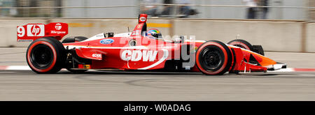 Justin Wilson races round the track at the Toronto Molson Grand Prix with a laptime of 58.830 seconds to finish in second place behind provisional polesitter A.J. Allmendinger during the qualifying session at Exhibition Place in Toronto, Canada on July 7, 2006. (UPI Photo/Christine Chew) Stock Photo