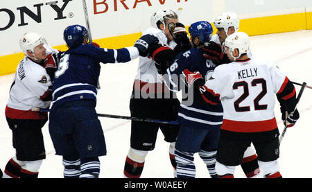 Daniel alfredsson hi-res stock photography and images - Alamy