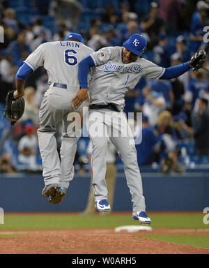 Toronto Blue Jays Right field Jose Bautista [4530] homers and