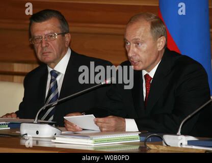 Russian President Vladimir Putin (R) and Prime Minister Viktor Zubkov attend the state council meeting   in Ufa, capital of the Russian province of Bashkortostan in the Volga River region, about 1,200 kilometers (750 miles) east of Moscow on October 11, 2007. (UPI Photo/Anatoli Zhdanov) Stock Photo