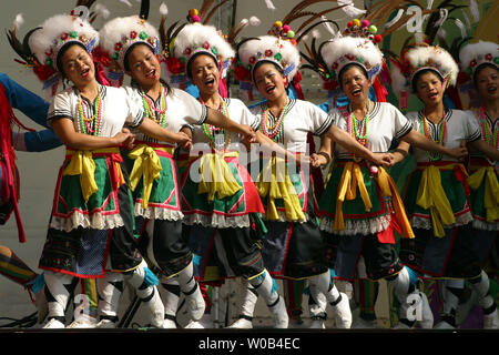 Members of the Zuyun cultural and dance troupe in traditional costumes perform in the 2006 Taiwanese Cultural Festival on the main stage at the Plaza of Nations in Vancouver, British Columbia, August 2, 2006.  (UPI Photo/Peter Tanner) Stock Photo