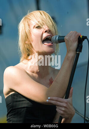 Lead singer Emily Haines performs with her  band Metric at the inaugural Virgin Rock Festival at the University of British Columbia's Thunderbird Stadium in Vancouver, British Columbia, May 21, 2007. Metric was origionally formed in New York and is now based in Toronto, Canada. (UPI Photo/Heinz Ruckemann) Stock Photo