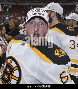 Bruins 2011 stanley fashion cup hat