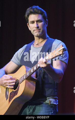 Australian singer Pete Murray performs to an intimate but enthusiastic crowd including many Australian expats at the Rio Theatre in Vancouver, British Columbia, June 29, 2014 as he kicks off a cross Canada tour to support his November 2013 self-titled EP release which was exclusive to Canada and includes many of his most well-known songs. Murray who has several albums which have reached number one on the Australian music charts will be playing select dates alongside renowned Canadian artists including JUNO Award winners Matthew Good, Chantal Kreviazuk and Serena Ryder.  UPI/Heinz Ruckemann Stock Photo