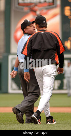 Yankees guest instructor Lee Mazzilli, former Orioles manager, struck by  ball in batting practice