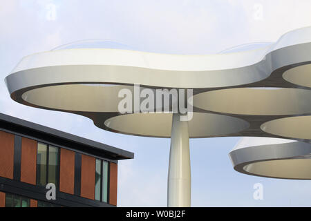 UTRECHT, NETHERLANDS - OCTOBER 20, 2018: futuristic Rooftop of shopping mall Hoog Catharijne Stock Photo