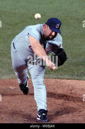 Cleveland Indians' Bob Wickman pitches to Kansas City Royals' Mike Sweeney  in the ninth inning Friday, Sept. 16, 2005, in Cleveland. The Indians won,  3-1. (AP Photo/Ron Schwane Stock Photo - Alamy